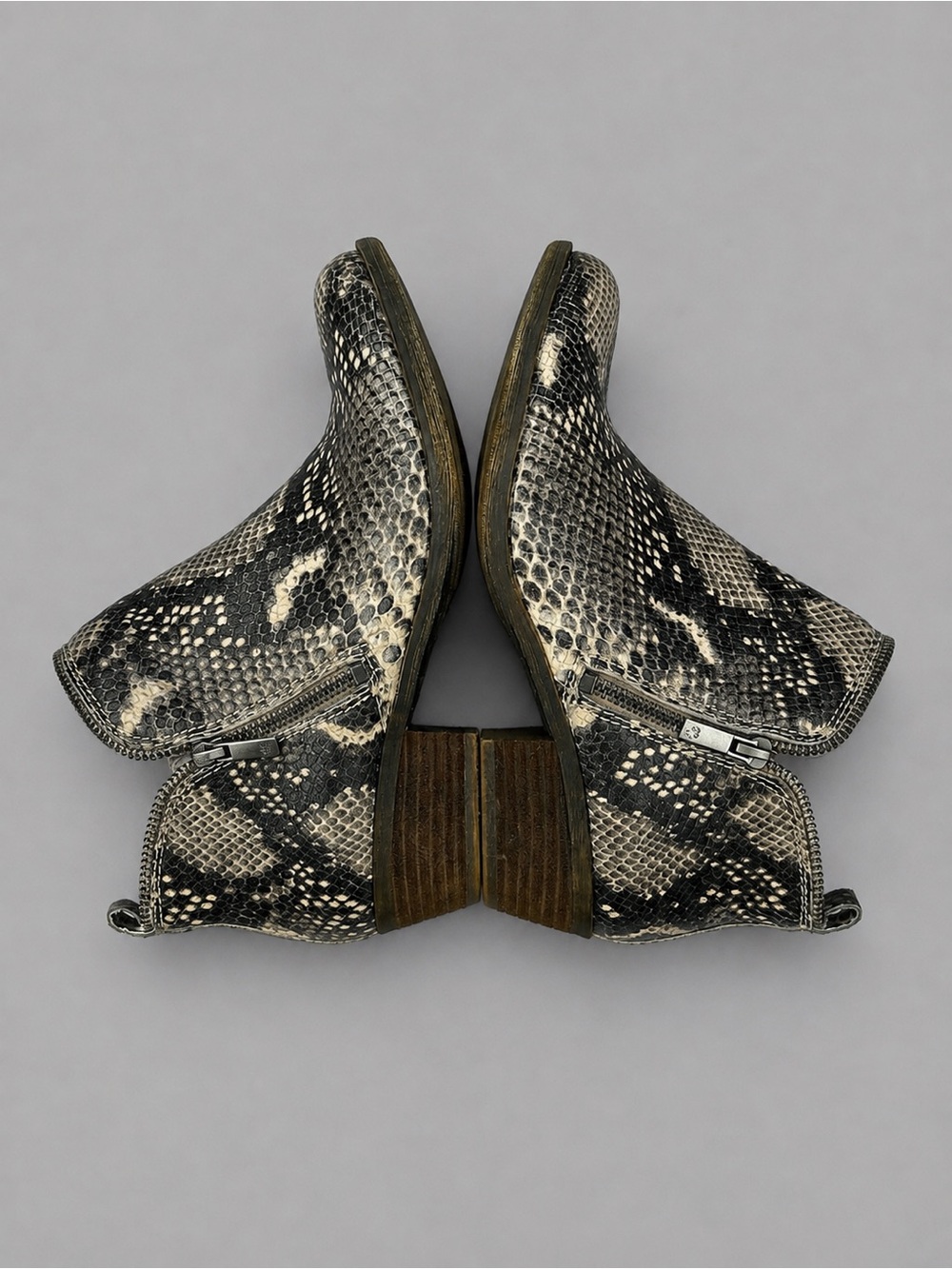 Lucky Brand Reptile Snake Print Leather Ankle Booties Dual Zip Size 6.5 - Picture 9 of 11
